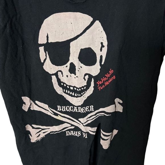 VTG Distressed 1991 Buccaneer Days Two Harbors Shirt Medium - Picture 2 of 5
